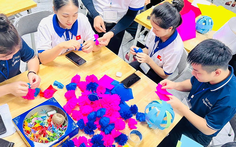 Hoạt động ngoại khóa theo chủ đề cho học viên